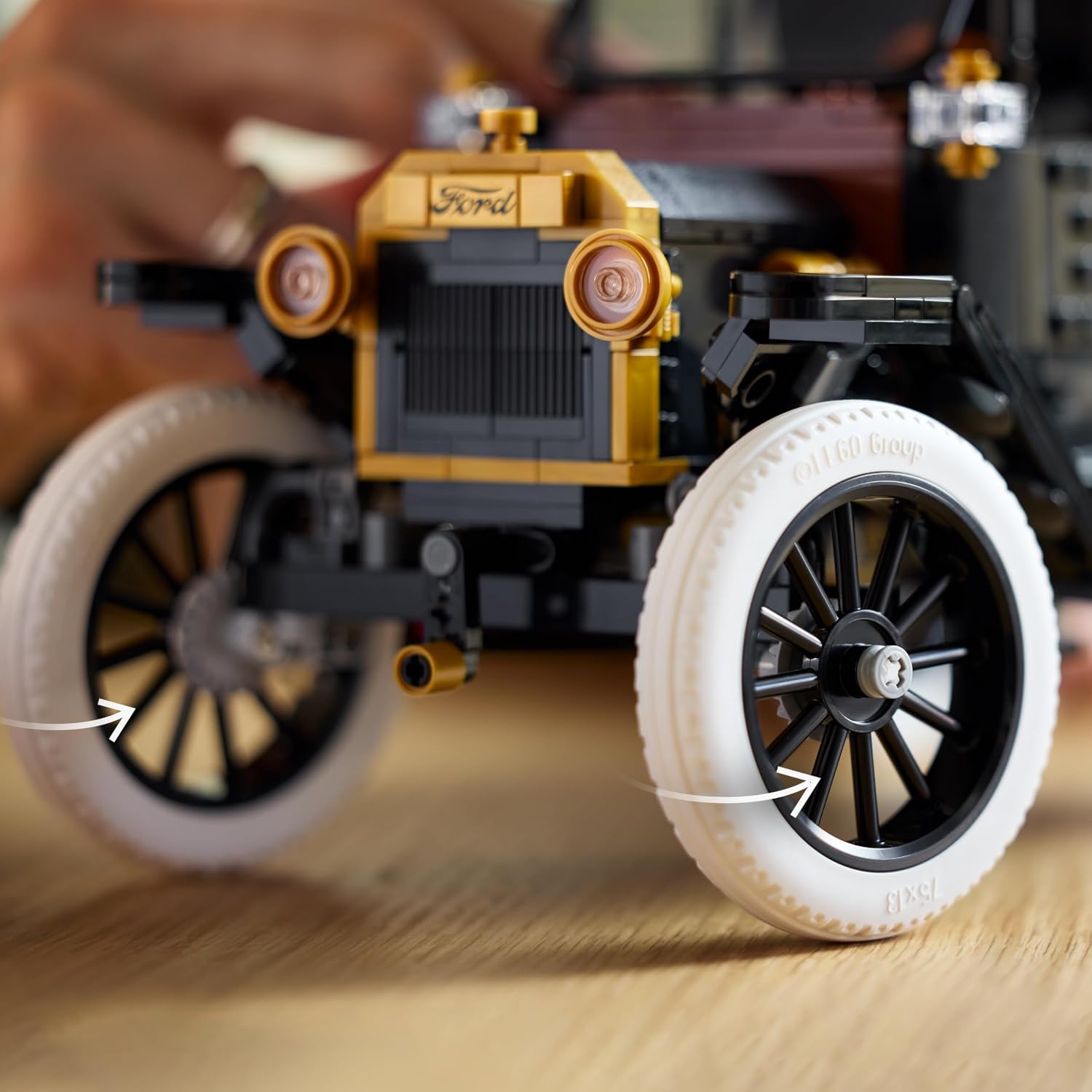 LEGO Icons Ford Model T 11376 (1.060 Peças) - Imagem 5